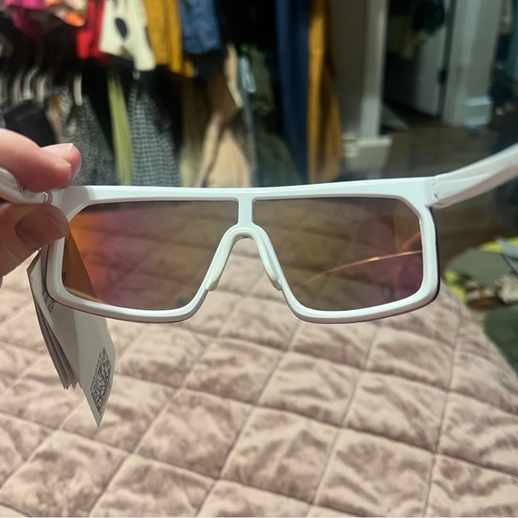 Pink & White H&M Visor Sunglasses - Picture 3 of 7